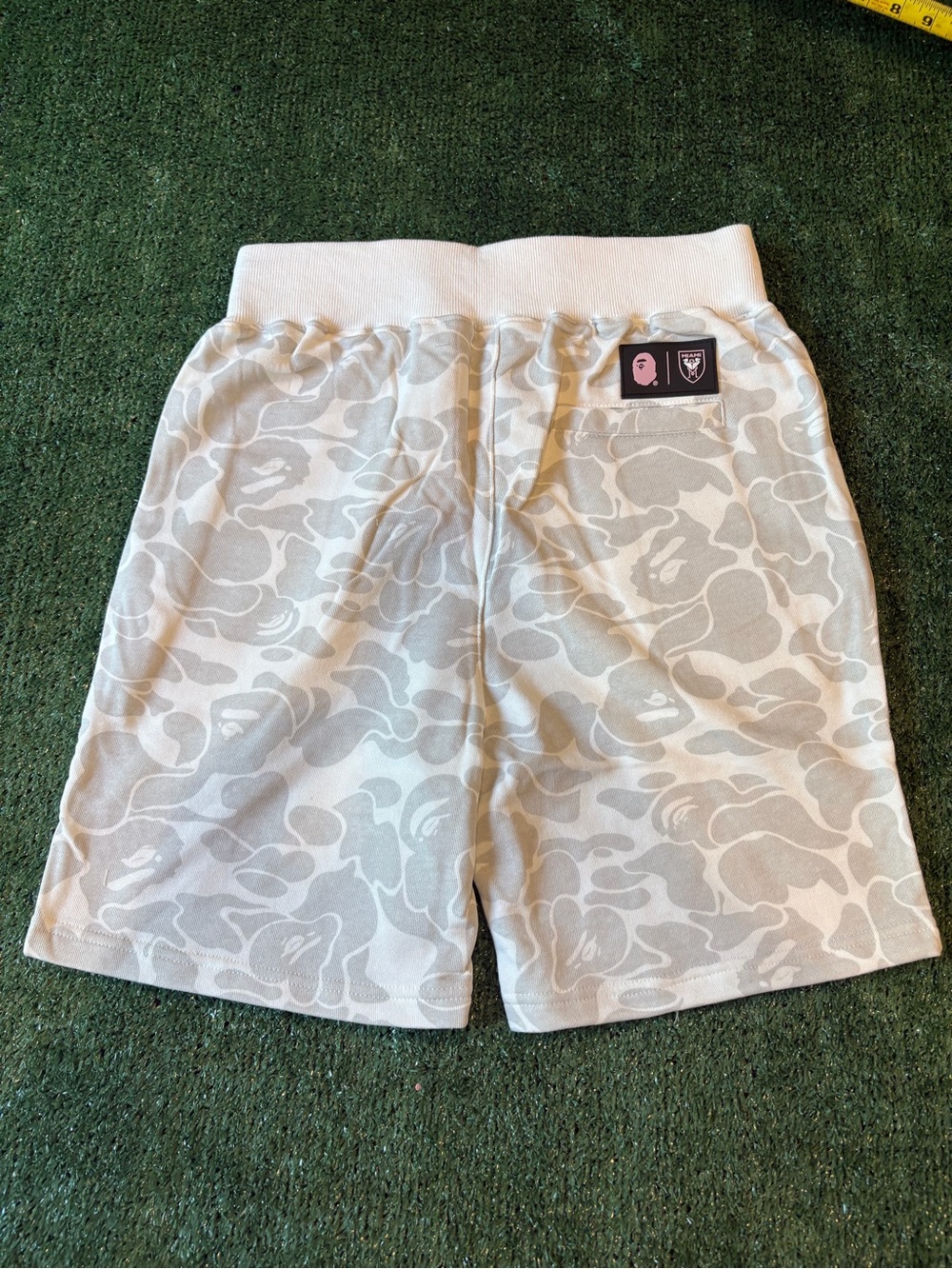 Bape Miami Camo Knit Shorts - Beige & Pink Logo - Picture 8 of 9
